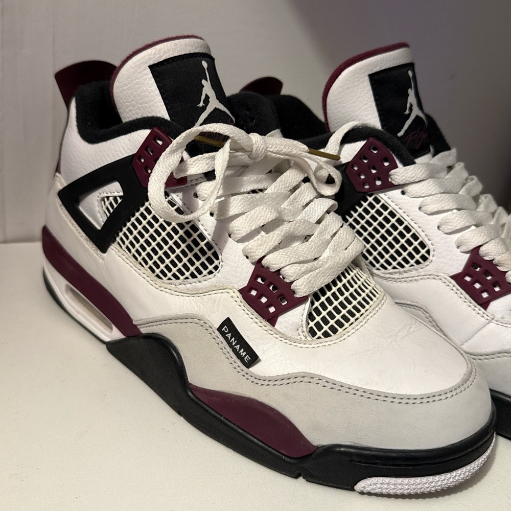 Air Jordan 4 Retro PSG “Paris Saint-Germain”
Men’s Size 8 • With Original Box